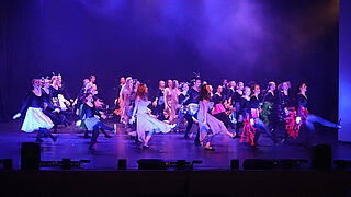 TVG Tanzshow Fotogalerie. TV Grundhof. Wahre Liebe. TVG Tanzshow Fotogalerie. TV Grundhof. Wahre Liebe.