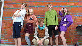 Wo ist Struppi? Tag 2. TV Grundhof. Wahre Liebe. Wo ist Struppi? Tag 2. TV Grundhof. Wahre Liebe.