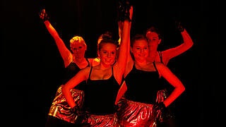 TVG Tanzshow One nation, one rythm. TV Grundhof. Wahre Liebe. TVG Tanzshow One nation, one rythm. TV Grundhof. Wahre Liebe.