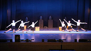 TVG Tanzshow Fotogalerie. TV Grundhof. Wahre Liebe. TVG Tanzshow Fotogalerie. TV Grundhof. Wahre Liebe.