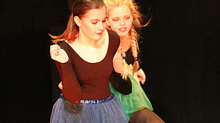 TVG Tanzshow Fotogalerie. TV Grundhof. Wahre Liebe. TVG Tanzshow Fotogalerie. TV Grundhof. Wahre Liebe.