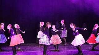 TVG Tanzshow Fotogalerie. TV Grundhof. Wahre Liebe. TVG Tanzshow Fotogalerie. TV Grundhof. Wahre Liebe.