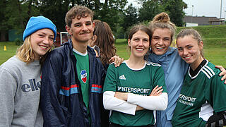 Sommerfest Grau außen – bunt innen. TV Grundhof. Wahre Liebe.