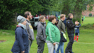 Sommerfest Grau außen – bunt innen. TV Grundhof. Wahre Liebe.