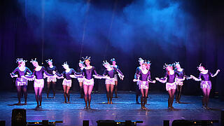 TVG Tanzshow Fotogalerie. TV Grundhof. Wahre Liebe. TVG Tanzshow Fotogalerie. TV Grundhof. Wahre Liebe.