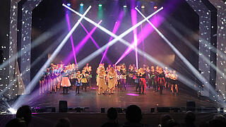 TVG Tanzshow Fotogalerie. TV Grundhof. Wahre Liebe. TVG Tanzshow Fotogalerie. TV Grundhof. Wahre Liebe.