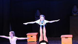 TVG Tanzshow Fotogalerie. TV Grundhof. Wahre Liebe. TVG Tanzshow Fotogalerie. TV Grundhof. Wahre Liebe.