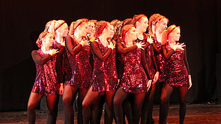 TVG Tanzshow Fotogalerie. TV Grundhof. Wahre Liebe. TVG Tanzshow Fotogalerie. TV Grundhof. Wahre Liebe.