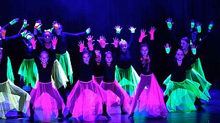 TVG Tanzshow One nation, one rythm. TV Grundhof. Wahre Liebe. TVG Tanzshow One nation, one rythm. TV Grundhof. Wahre Liebe.