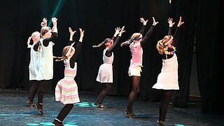 TVG Tanzshow Fotogalerie. TV Grundhof. Wahre Liebe. TVG Tanzshow Fotogalerie. TV Grundhof. Wahre Liebe.