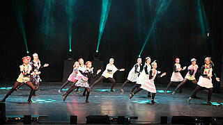 TVG Tanzshow Fotogalerie. TV Grundhof. Wahre Liebe. TVG Tanzshow Fotogalerie. TV Grundhof. Wahre Liebe.