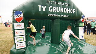 Weltmeisterlicher TVG: Gastgeber für den WM-Pokal. TV Grundhof. Wahre Liebe.