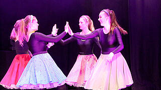 TVG Tanzshow Fotogalerie. TV Grundhof. Wahre Liebe. TVG Tanzshow Fotogalerie. TV Grundhof. Wahre Liebe.